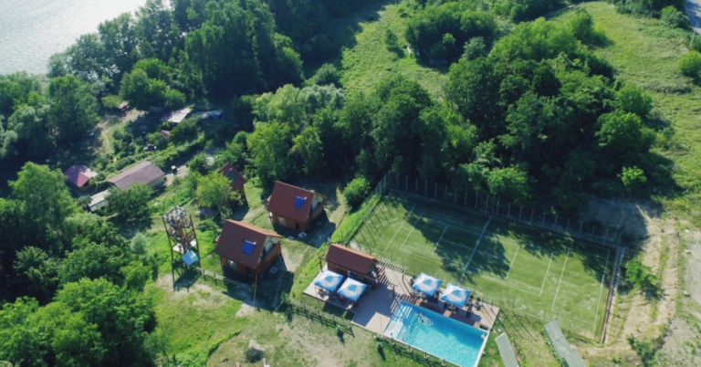 Piscina Complexului Comoara Istrului din Țigănași: ghid de vizită